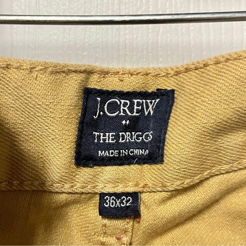 Khaki jeans